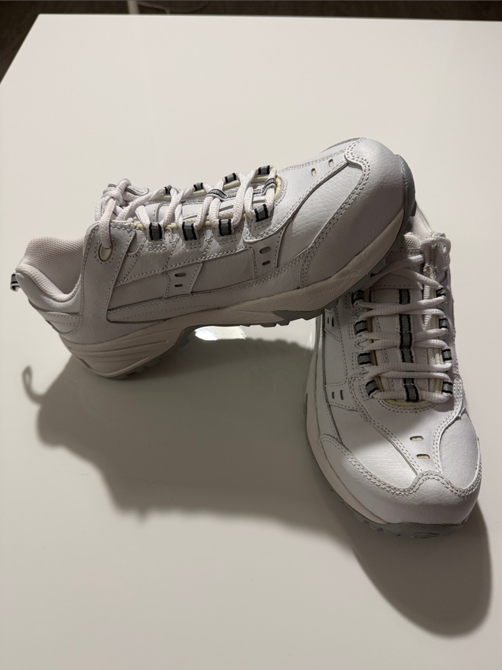 Red Wing 2334 Womens Size 9B Slip Resistant Aluminum Toe Work Shoes White